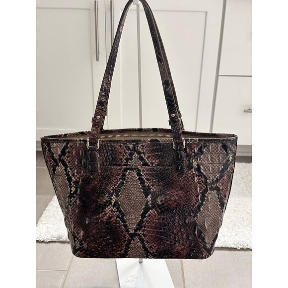 Brahmin tote Embossed - Picture 2 of 5